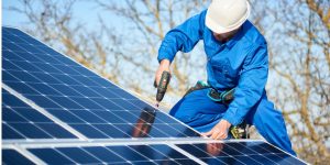 Installation Maintenance Panneaux Solaires Photovoltaïques à Chantillac